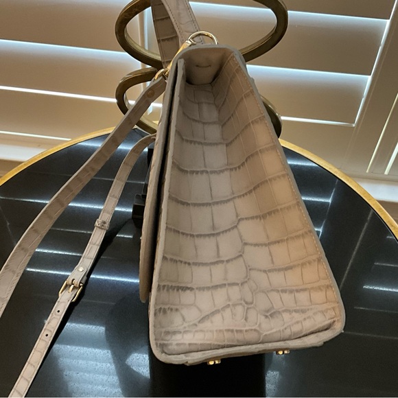 Saks Fifth Avenue Croc Embossed Leather Crossbody Bag - NWT - Picture 3 of 12